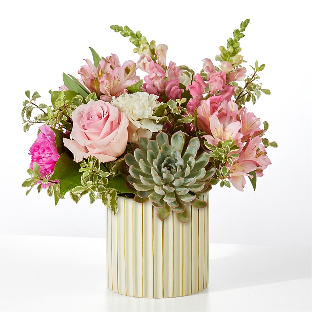 Magenta Musings Bouquet – Maes Flower Shop, Ville Platte LA