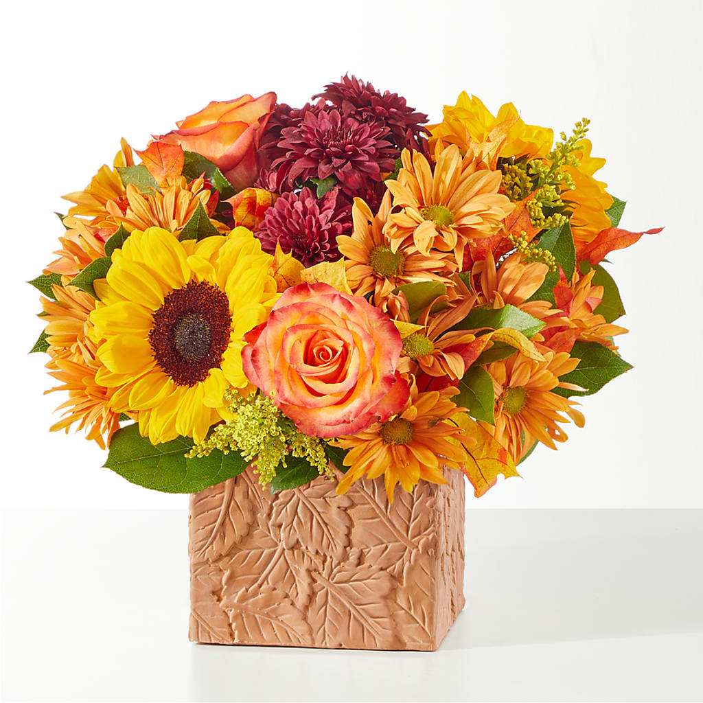 The Outdoors Bouquet – Maes Flower Shop, Ville Platte LA