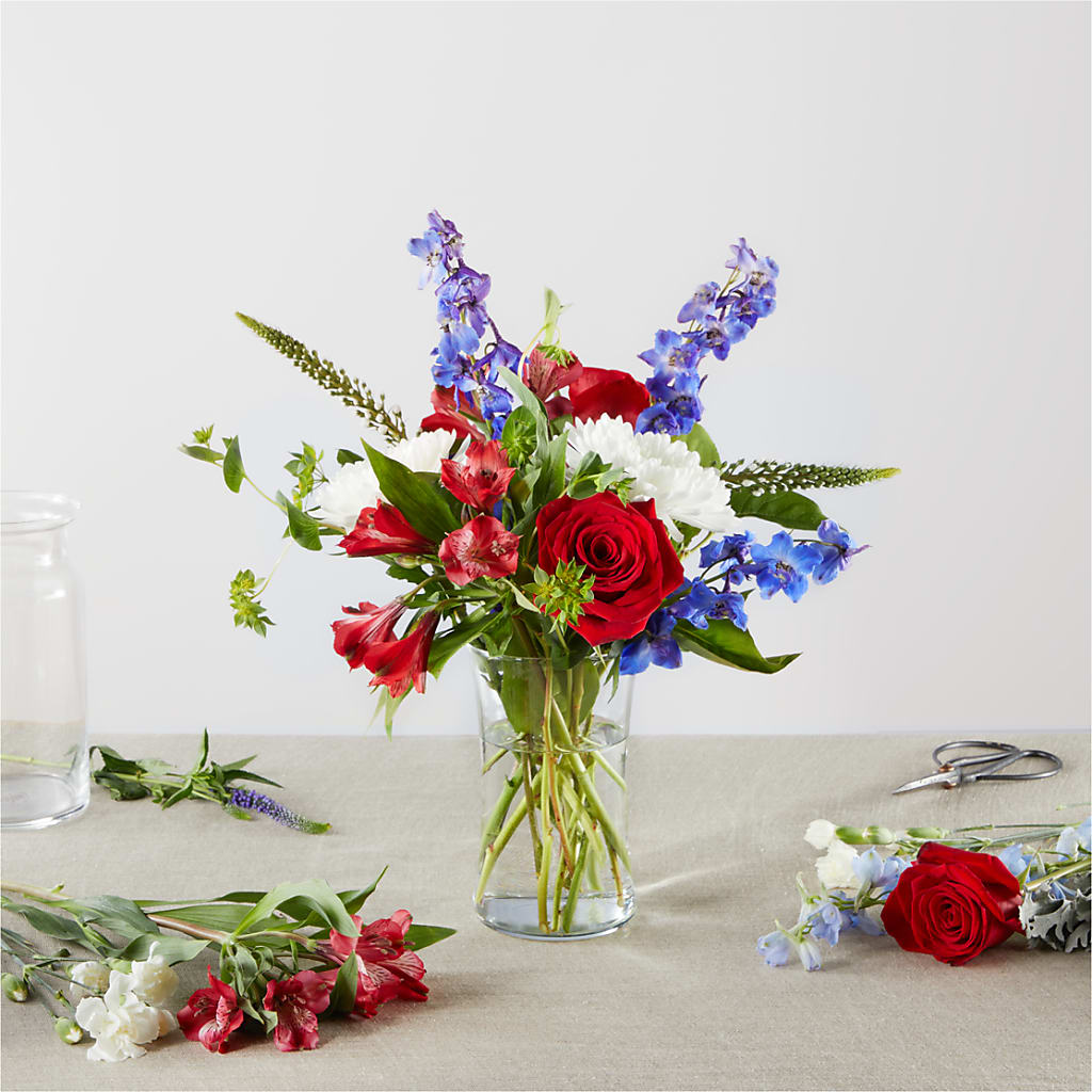 Star Spangled - A Florist Original – Maes Flower Shop, Ville Platte LA
