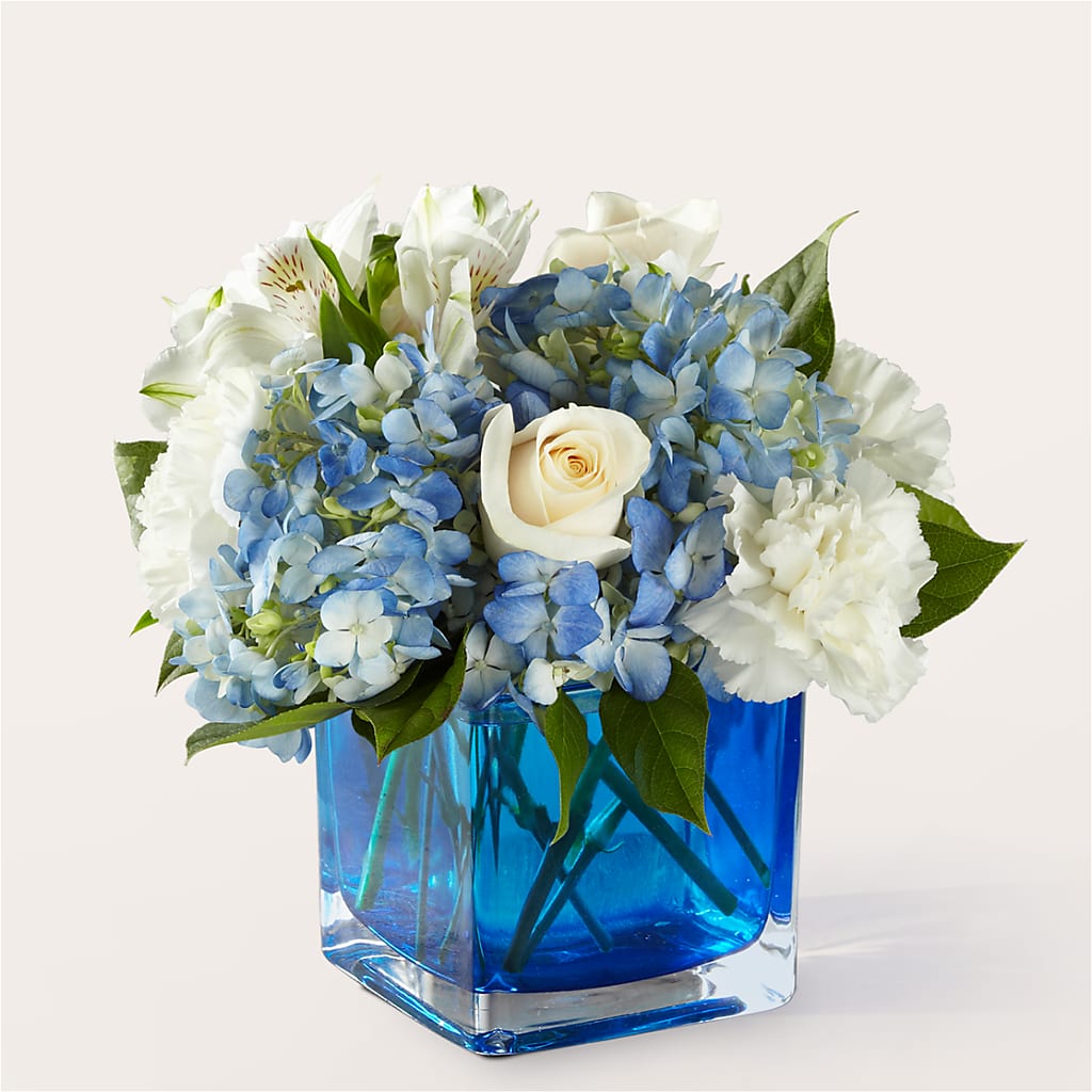 Soothing Waters Bouquet – Maes Flower Shop, Ville Platte LA