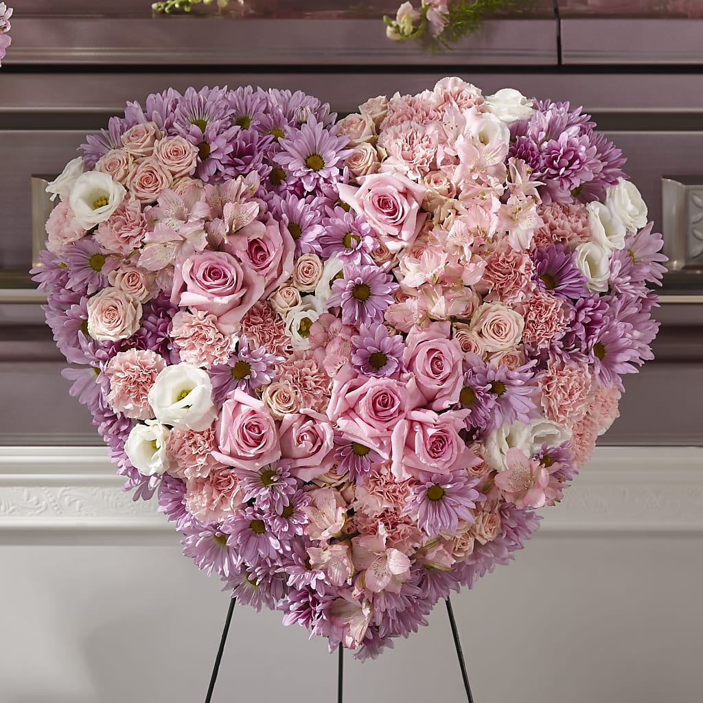 Heaven's Light Heart – Maes Flower Shop, Ville Platte LA
