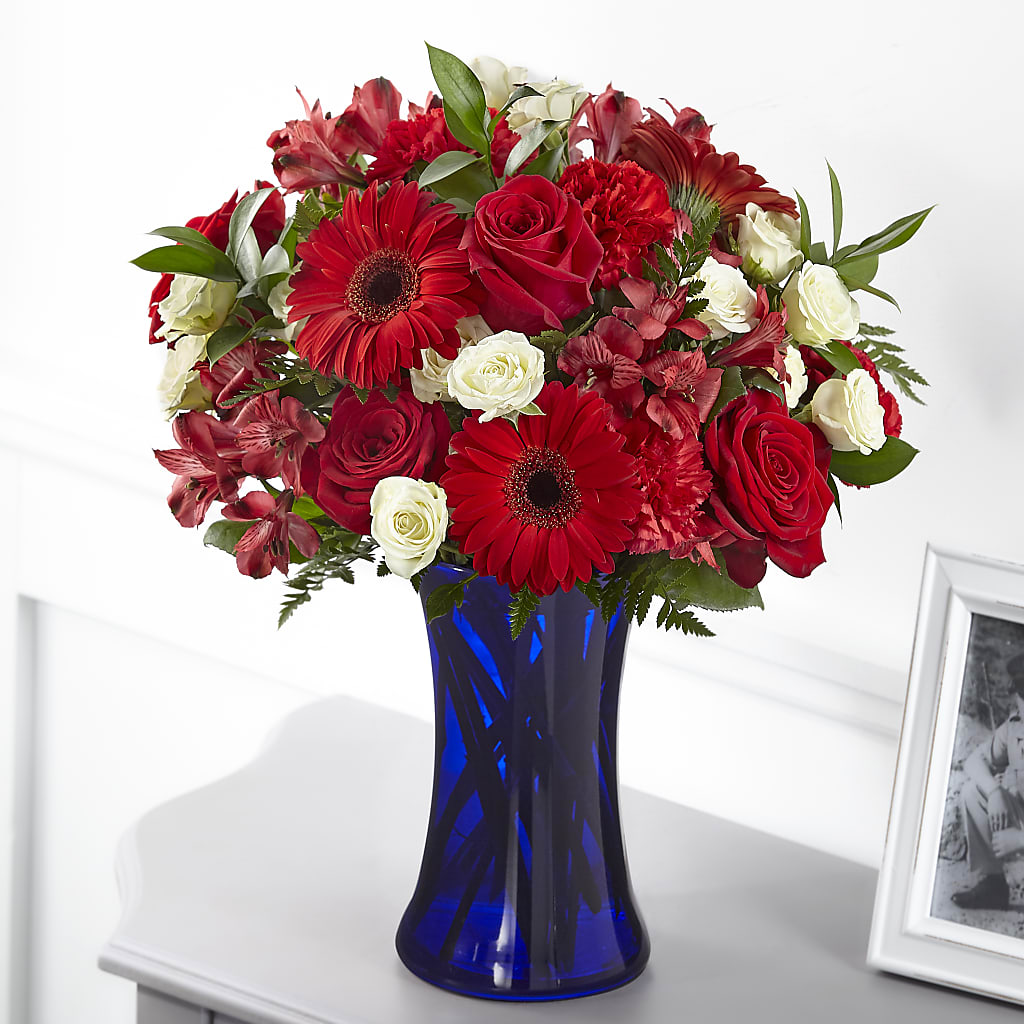Hearts Embrace Bouquet – Maes Flower Shop, Ville Platte LA