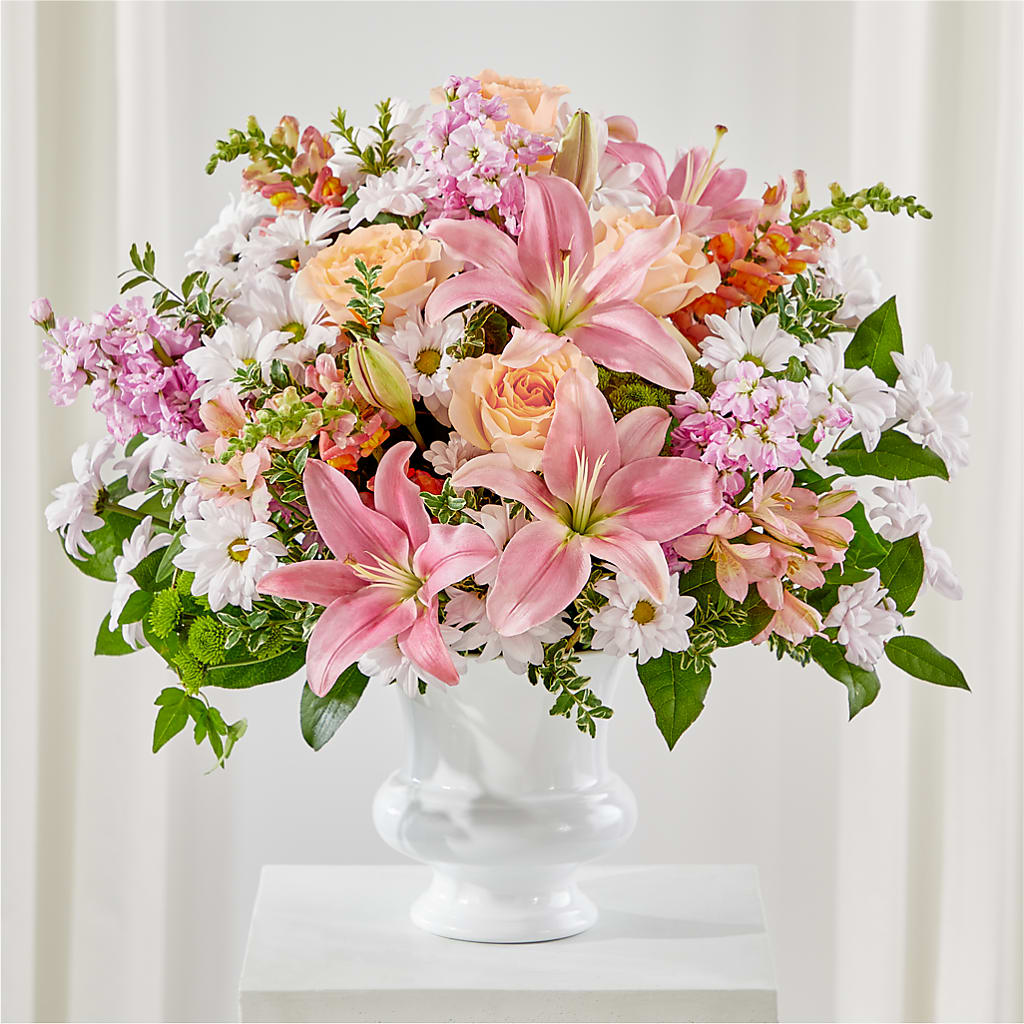 Heartfelt Gesture Urn Arrangement – Maes Flower Shop, Ville Platte LA