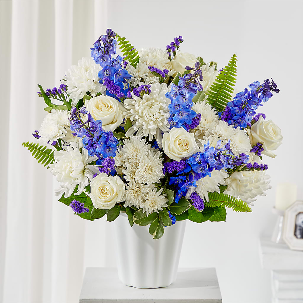 Hold Dear Tabletop Basket – Maes Flower Shop, Ville Platte LA