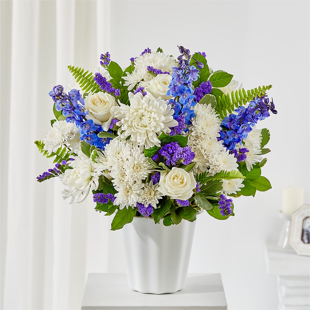 Hold Dear Tabletop Basket – Maes Flower Shop, Ville Platte LA