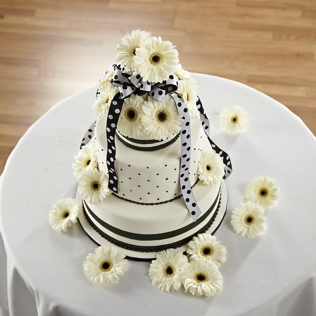 Simple Sophistication Cake Décor – Maes Flower Shop, Ville Platte LA