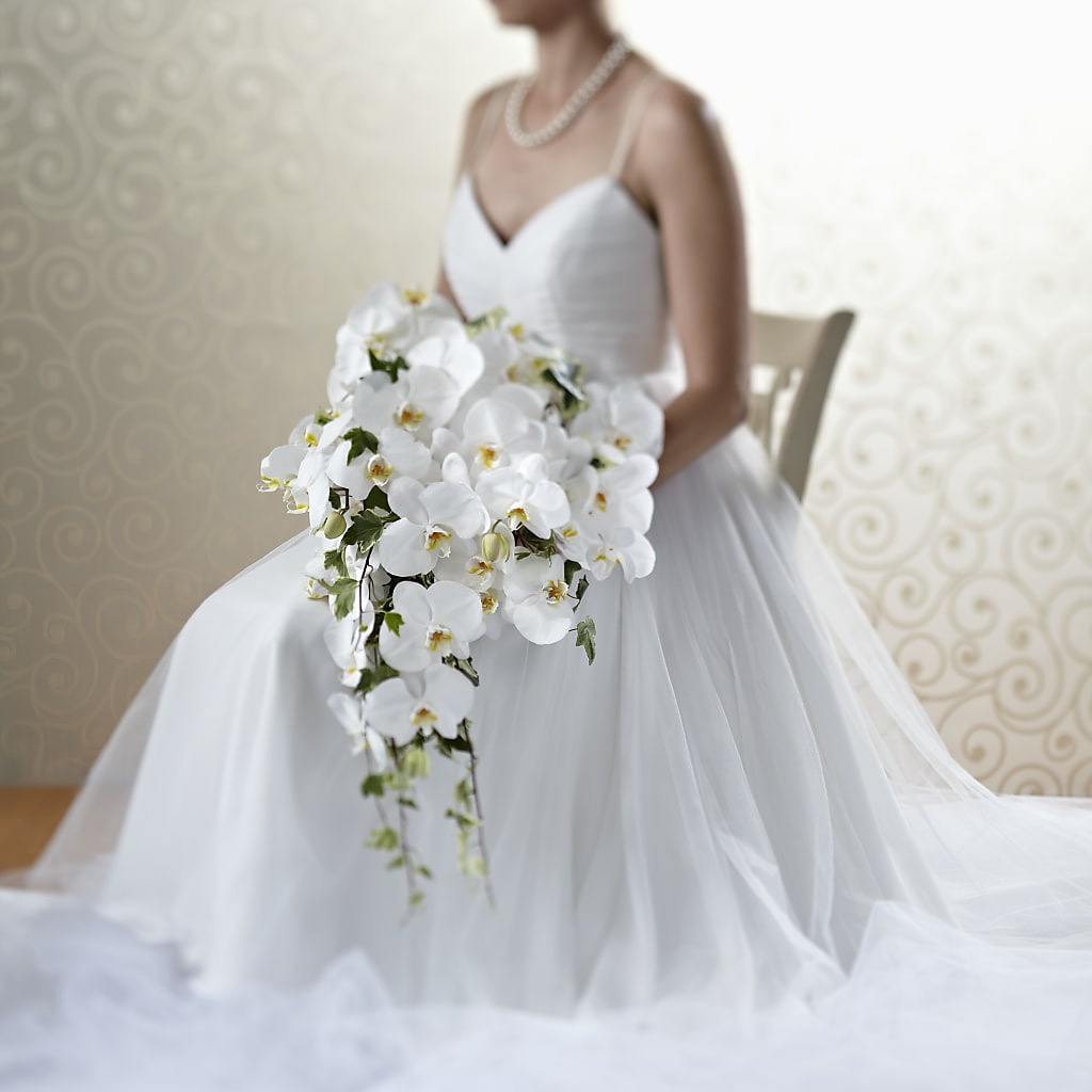 Classic White Bouquet – Maes Flower Shop, Ville Platte LA