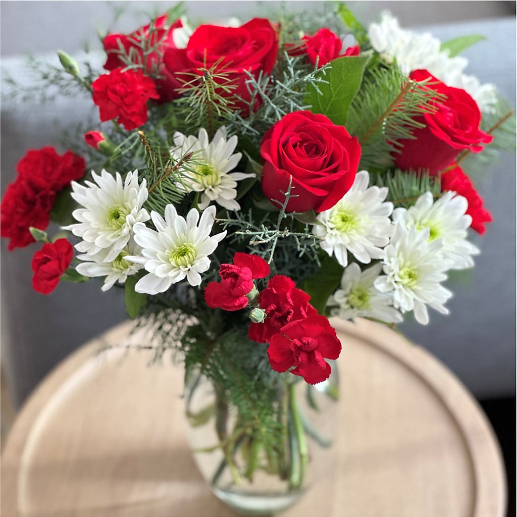 Seasonal Magic Bouquet –  Maes Flower Shop, Ville Platte LA