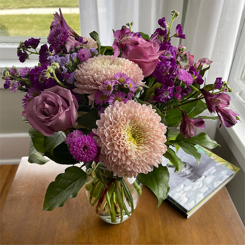Ultraviolet Bouquet –  Maes Flower Shop, Ville Platte LA