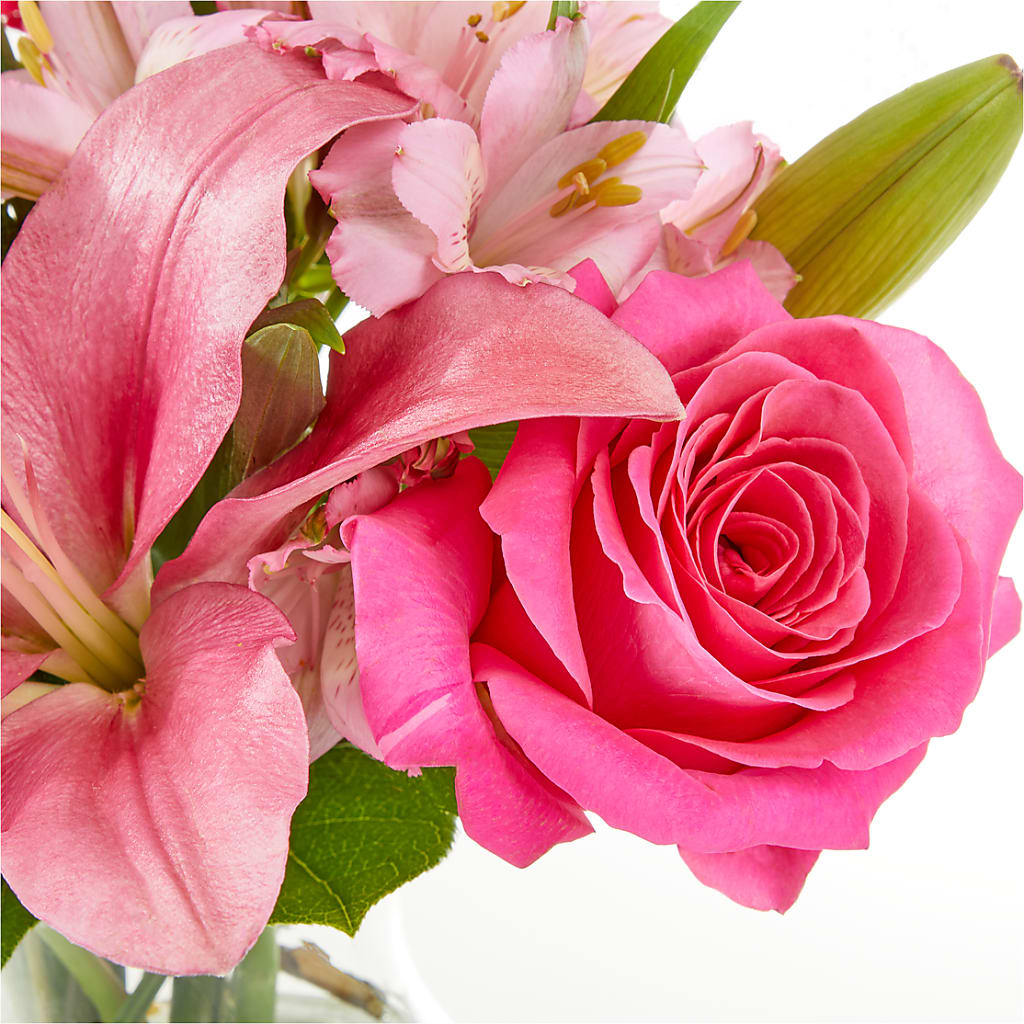 Lots of Love Bouquet –  Maes Flower Shop, Ville Platte LA