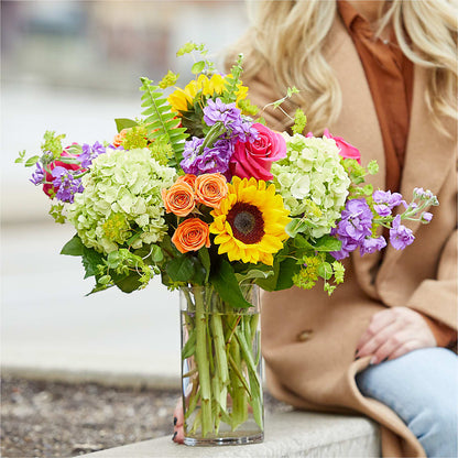 Vibrant Greetings Bouquet –  Maes Flower Shop, Ville Platte LA