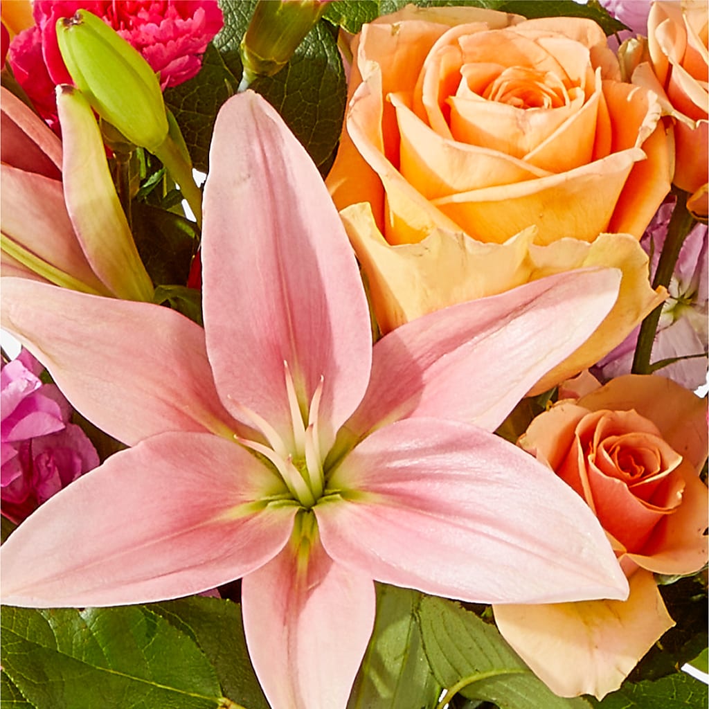 Bisous Bouquet –  Maes Flower Shop, Ville Platte LA