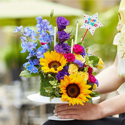 Star of the Day Floral Cake –  Maes Flower Shop, Ville Platte LA
